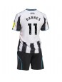 Billige Newcastle United Harvey Barnes #11 Hjemmedraktsett Barn 2025-26 Kortermet (+ Korte bukser)